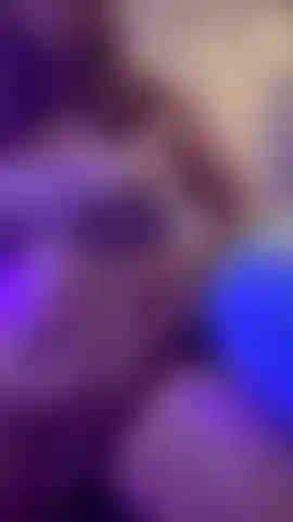 Billie Blakeley Jiggles Chubby Belly