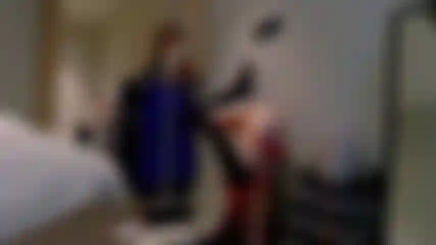 LINGERIE HEADSTAND YOGI GIRL