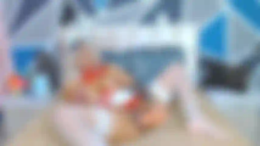 A nurse slut play with pussy hard