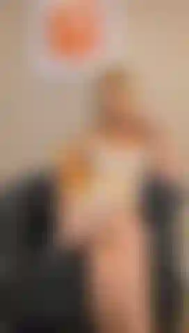All dressed up and pretty for Sunday brunch! But you definitely know that im always feeling naughty. So I forgot to wear panties! Would you climb under the table and please my sweet Lil pussy? 🍊