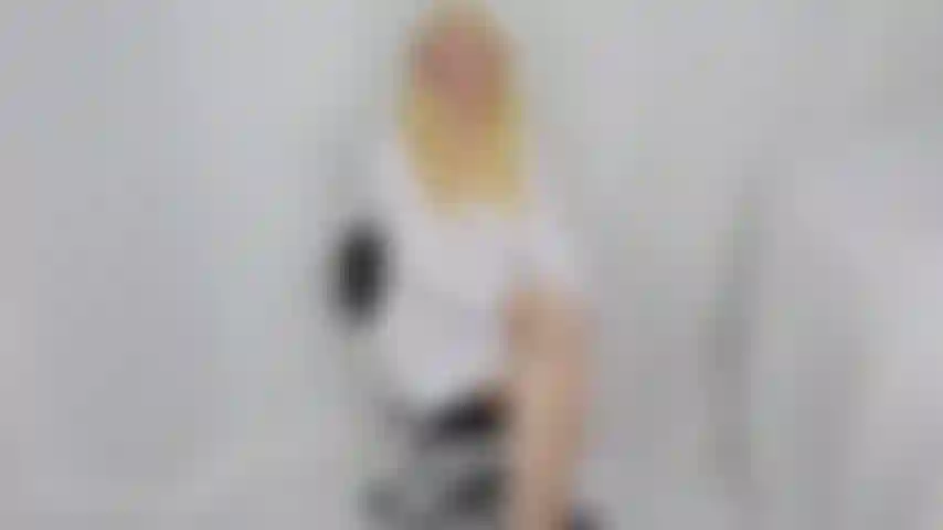 v405 Naughty Sex Therapist Pleases You