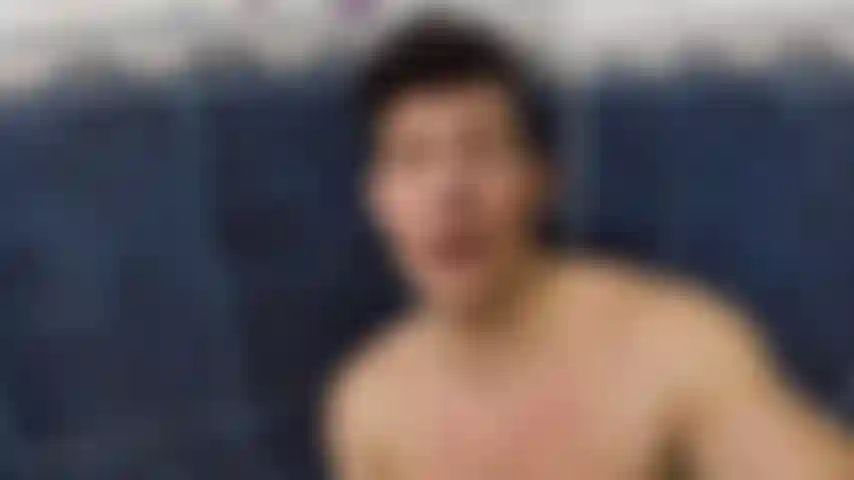 Shaving my pubic hair - part 1