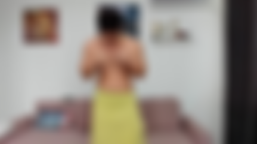 Top gun bodybuilder drops towel on stage and reveals his small penis, getting himself embarassed and humiliated.