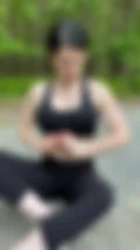 Went hiking and decided to be naughty and finger myself...