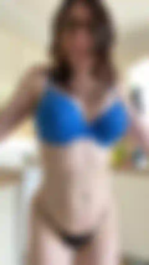 Bouncing titties and ass