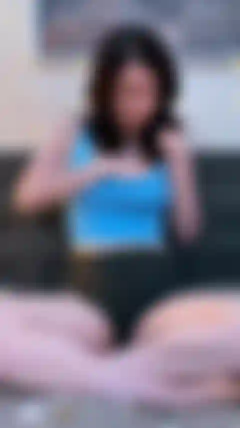 Come suck my titties