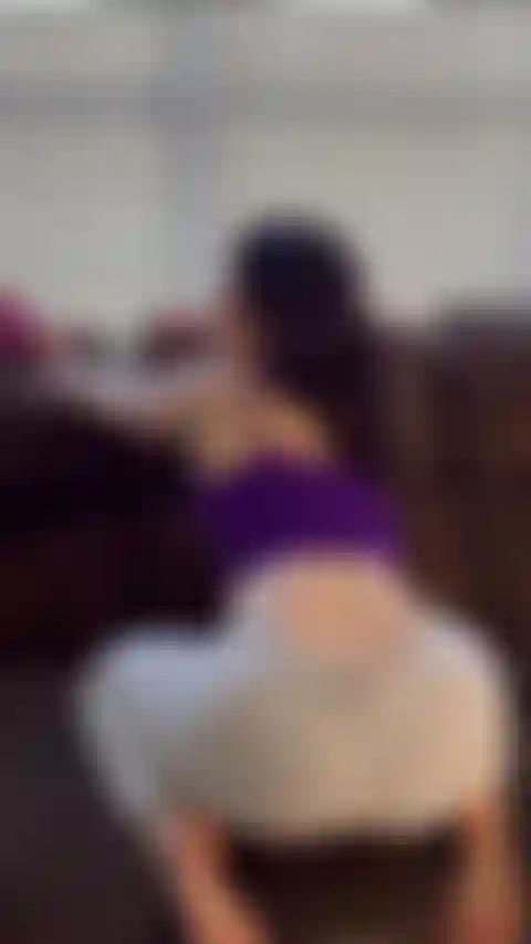 Twerking until you cum on my ass