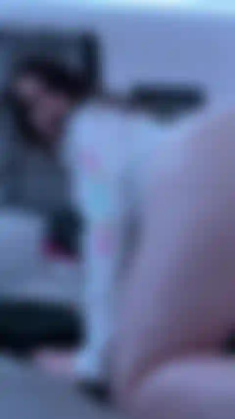 Cumming with my clit stimulator from behind