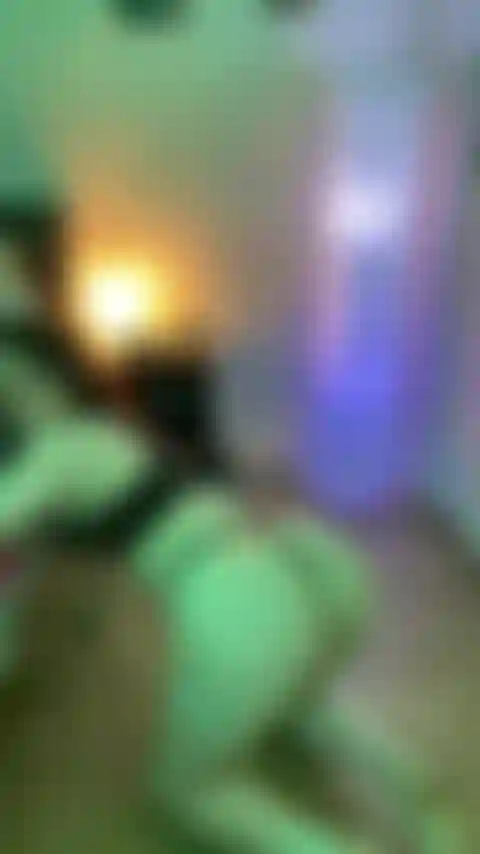 Lots of ass shaking and clapping