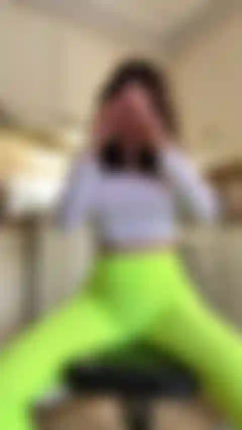 Twerking and riding your big hard cock