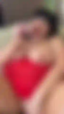 I love to fuck myself deep