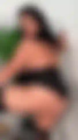 Soft Skin, Sharp Curves