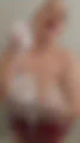 HUGE TITS READY FOR YOU