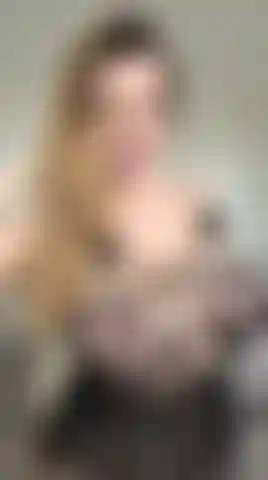 Black fishnet,pussy play