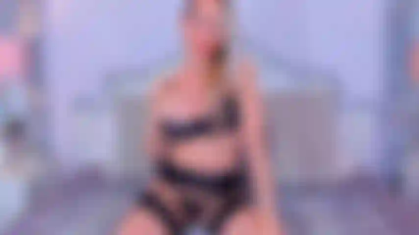 Sexy strip and pussy fuck!