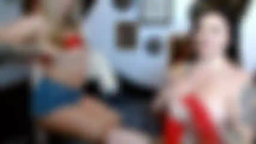 watch me adnd kaylah plamer scissor , makeout, and cum so fucking hard! yes there is titties pussy twerking and a fuck ton of moaning ;)