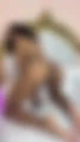 I love a hot dildo in my pussy