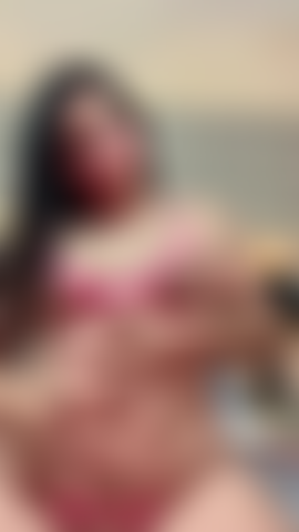 My pussy is hot and very naughty ... Come and enjoy it.