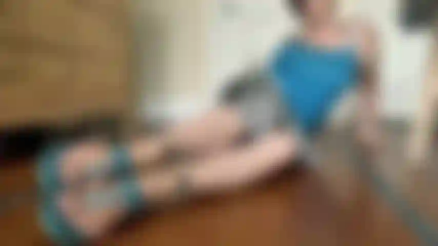 blue sandal white toes long skirt milf foot show