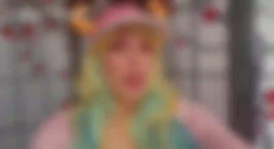 Lucoa Tries Breast Expansion