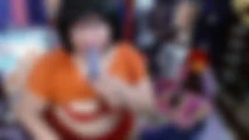 VELMA COSPLAY FANTASY! Zoinks! Velma knows her way around a dick in the mouth, watch a huge bouncy booty jiggle under that signature red skirt!