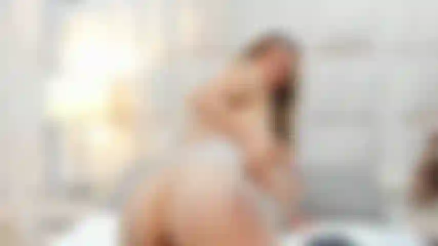 Oil and milk in my ass,_buttocks bouncing, naked holes