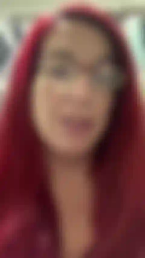 26 weeks pregnant - lick/sniff my dirty size 12 feet, then lick and sniff my dirty asshole, asshole closeups.  Spit on my tits/belly and then end in doggy with my feet/ass telling you to cum! AUDIO!