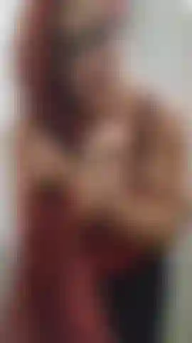 Brendan is back to admire my curvy pregnant body & wants me to describe to him EXACTLY what itll be like when we switch places so he can take over for me in my final weeks of pregnancy! I show off all my pregnant curves while telling him! 37 weeks.