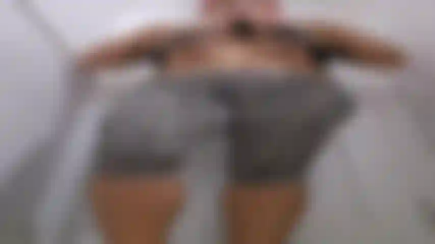 I hadn’t made myself cum in WEEKS and was in desperate need – I sneak off to the bathroom and vibe my clit with my titties out and pants pulled down while crouching and have a NICE BIG MUCH NEEDED ORGASM! (AUDIO!)
