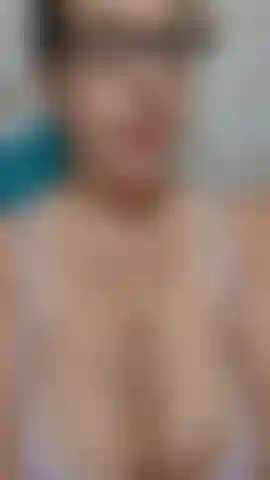 Its nye and the champagne was flowing wishing you were with me to help me drain my tits while i drain your cock, i talk dirty while i play with my super wet pussy and squirt milk for you and beg for your load of cum! (Audio!).