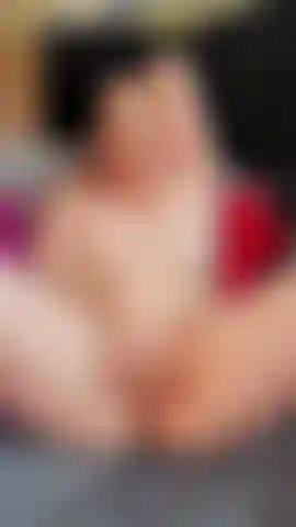 Rubbing my clit