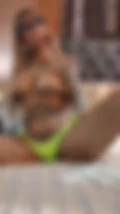 I made my lollipop disappear in my pussy