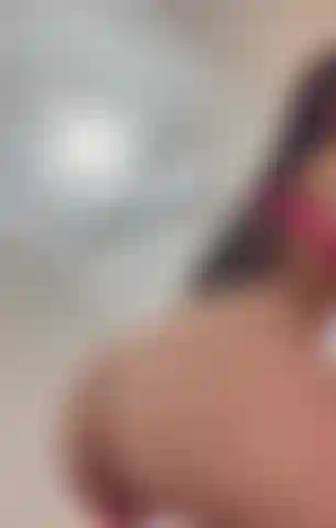 The tail bounces temptation begins.