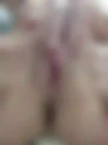 I masturbate for a guy who is jerking off. I cum at the exact time he does!