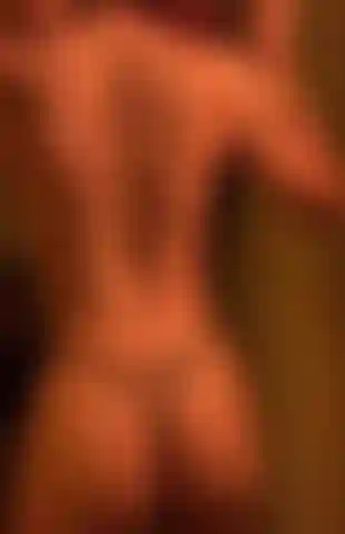 Back focus. shoulders, spine line.