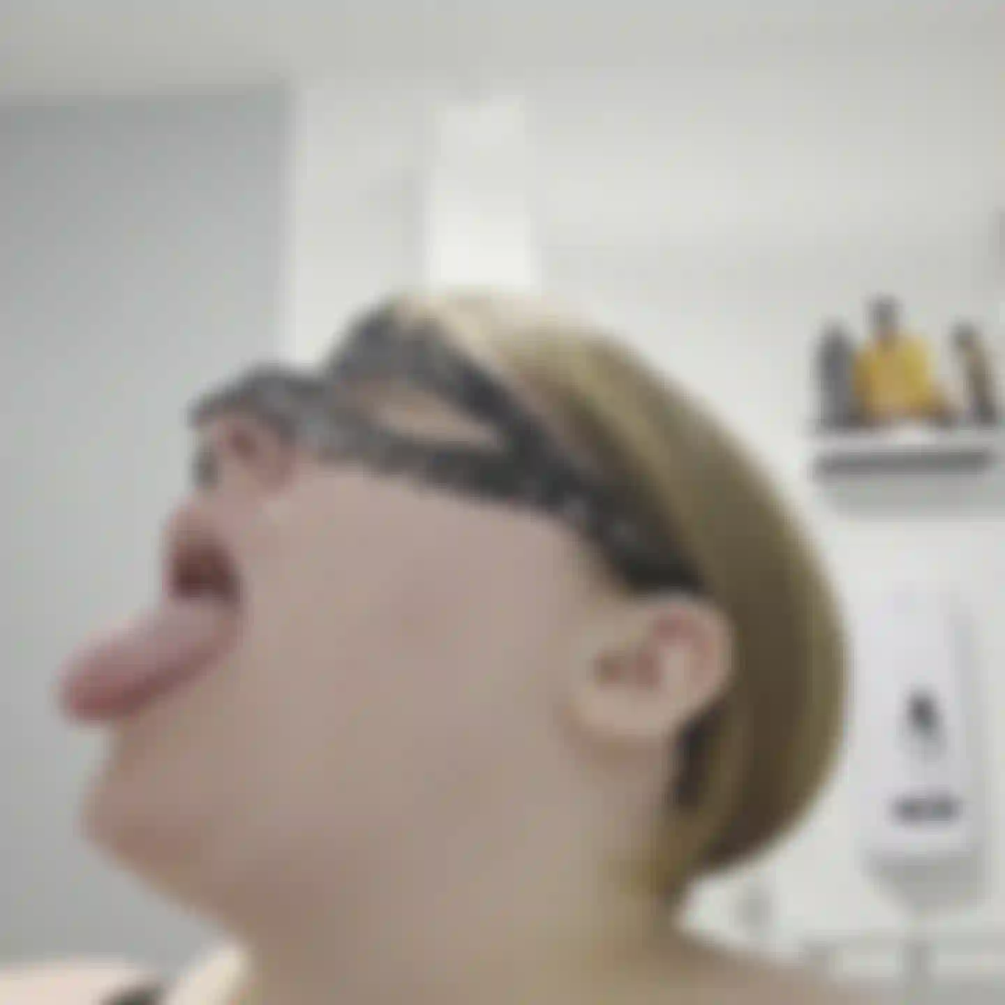 He came on mt tongue and face