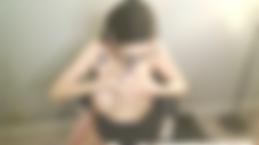 Sexy_cum_side_braid_knee_socks_glasses.