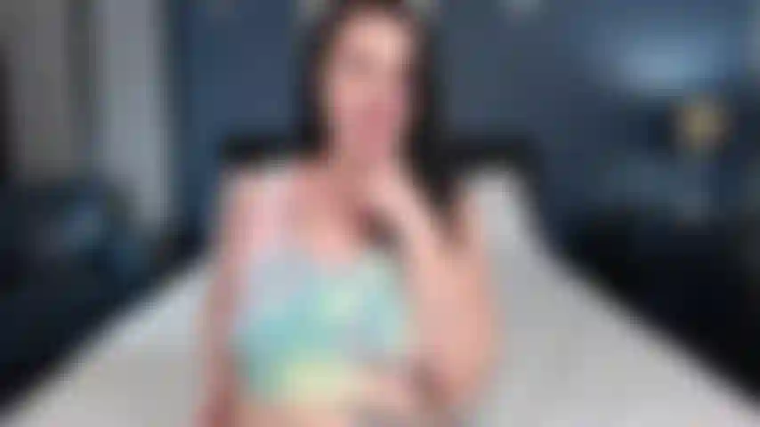 Ass shaking, telling you to cum for me