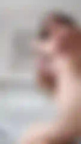 Butt Plug Play & Oil Ass Twerking