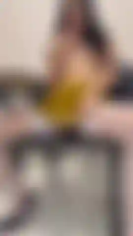 I masturbate in front of my teacher !!!!