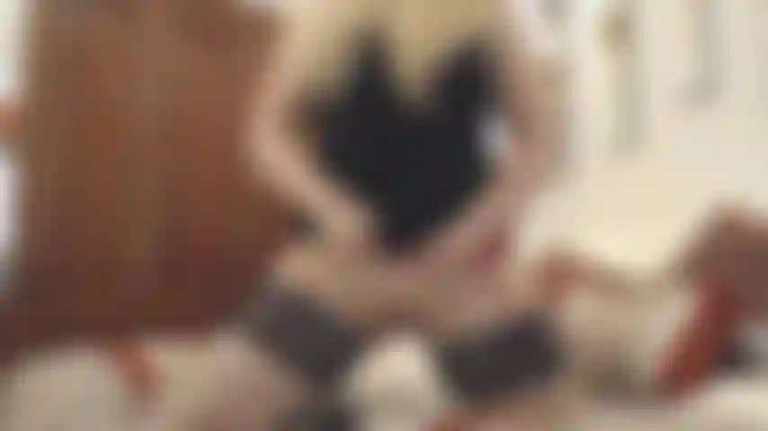 Riding (black dildo)