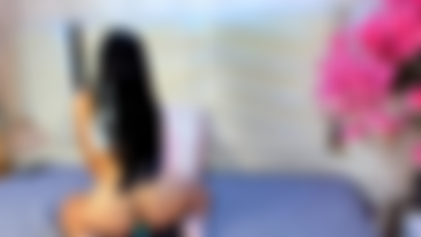 Come and fuck this burning pussy.