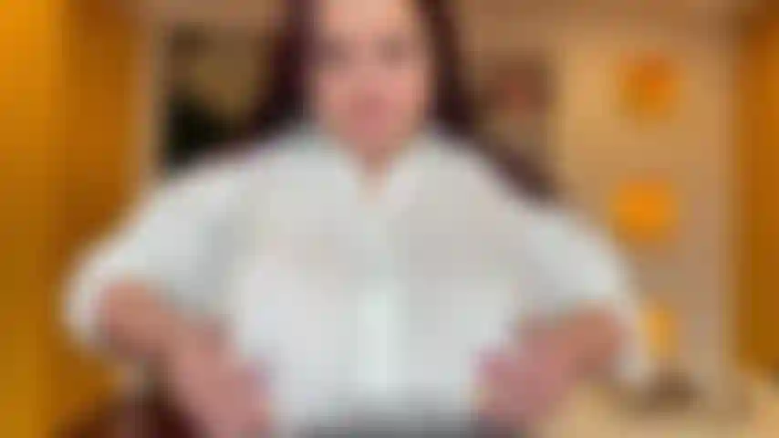 Desire_HugeBoobs_Buttons-popping-off-my-shirt