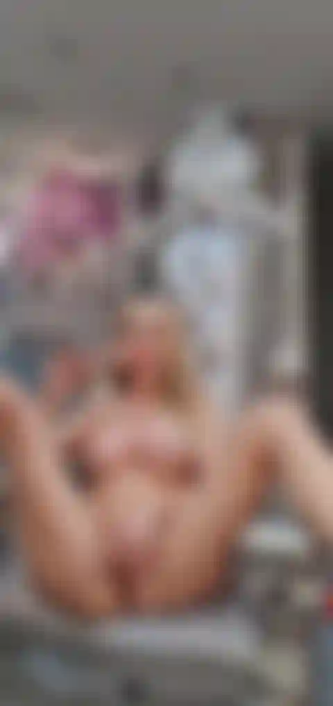 Masturbate on the Throne