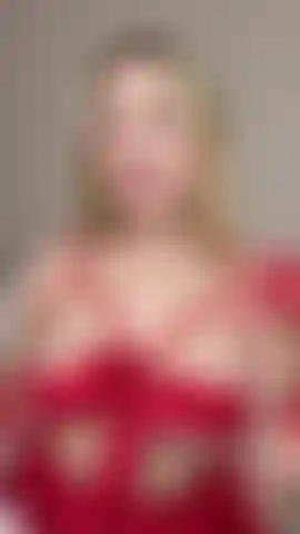 Sexy Miss Santa Big Tits