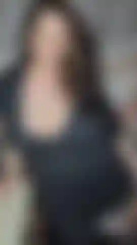 Hot MILF, Dixie All Dressed up