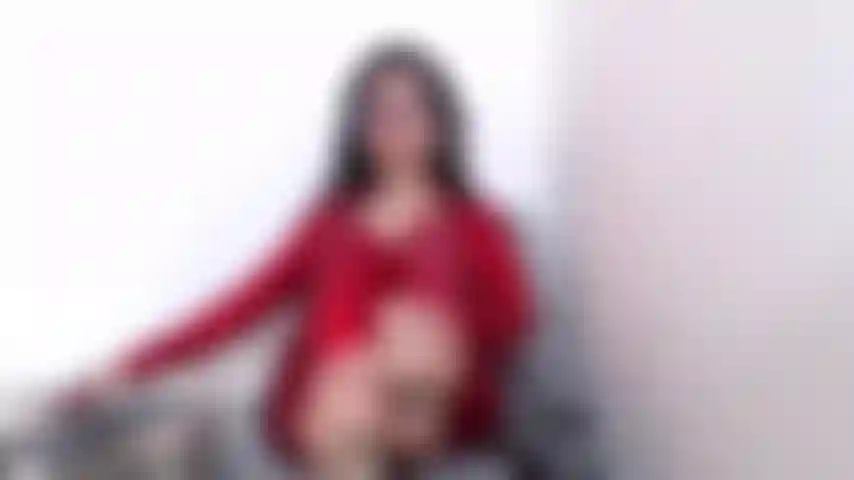 Worship my sexy soles.