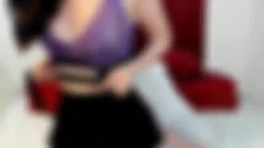 Sensual Strip and Naked Twerk