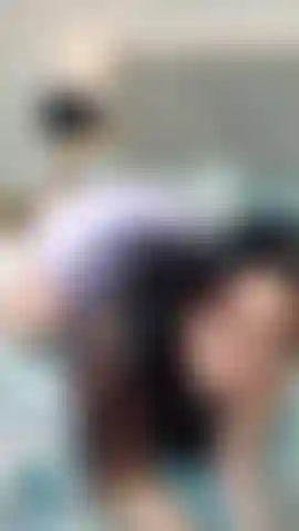 Imagining that it is you who makes me tremble. I am so turned on that just imagining you nearby makes me lose control... come, and let yourself be tempted by my desire.