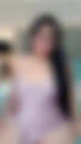 My sensuality overflows, my skin burns ... and only your hands can calm me down